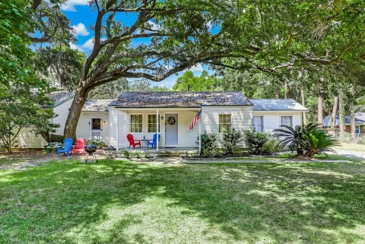 Holiday home Humbly Happy On Hope Isle-island Feel-large Yard-private