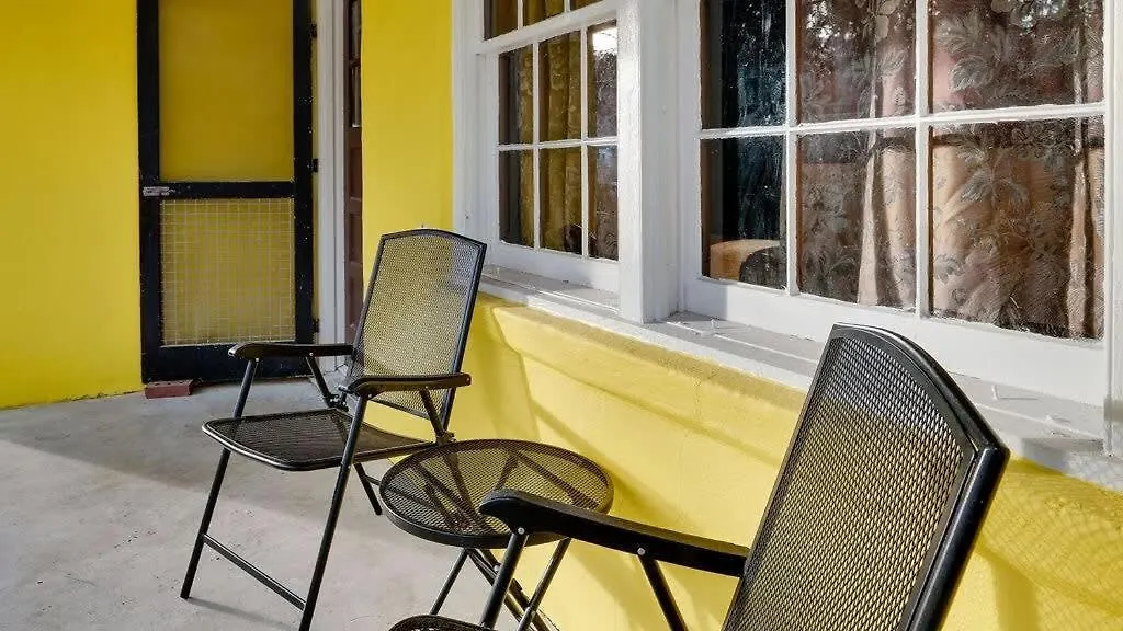 Holiday home Retro Rainbow At Herb River-citron And Sassy #6