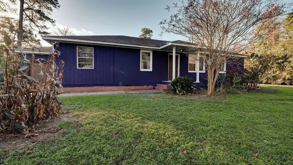 Retro Rainbow At Herb River-royal Aubergine #10 Holiday home *