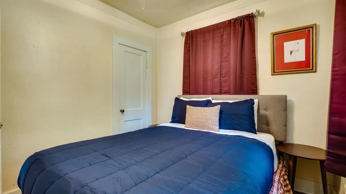 Retro Rainbow At Herb River- Flamingo Flat #4 Apartment *