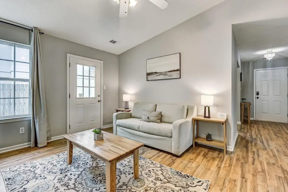 15 Mins To Hospital&downtown Brandlewood Holiday home Savannah