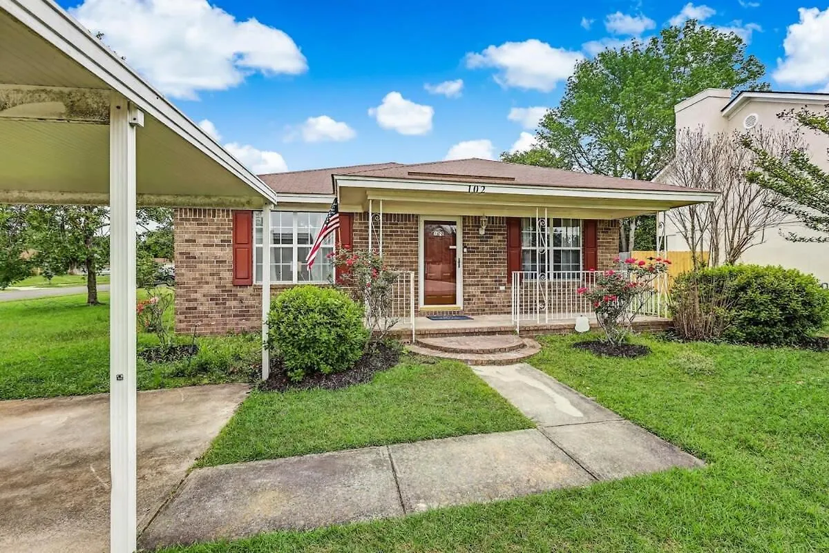 15 Mins To Hospital&downtown Brandlewood Holiday home Savannah
