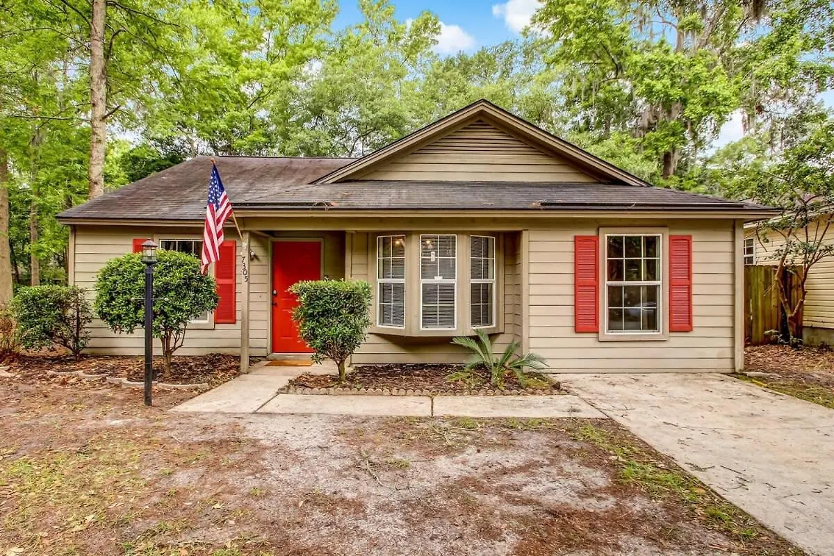 בית נופש Near Dining & Downtown- Moon River District Digs *