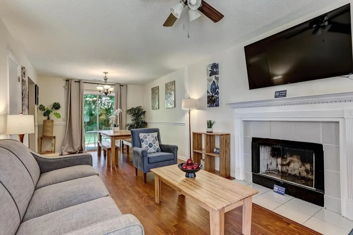 Fenced Yard Family Friendly Laurelwood