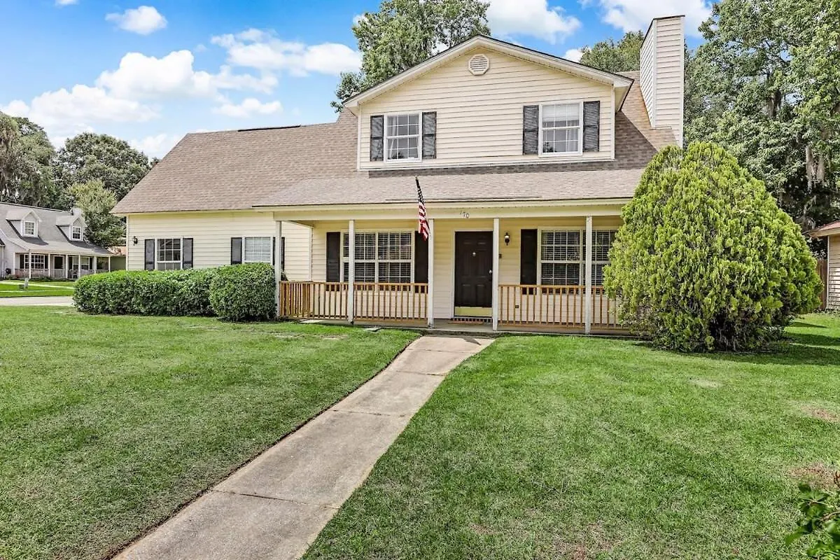 Fenced Yard Family Friendly Laurelwood