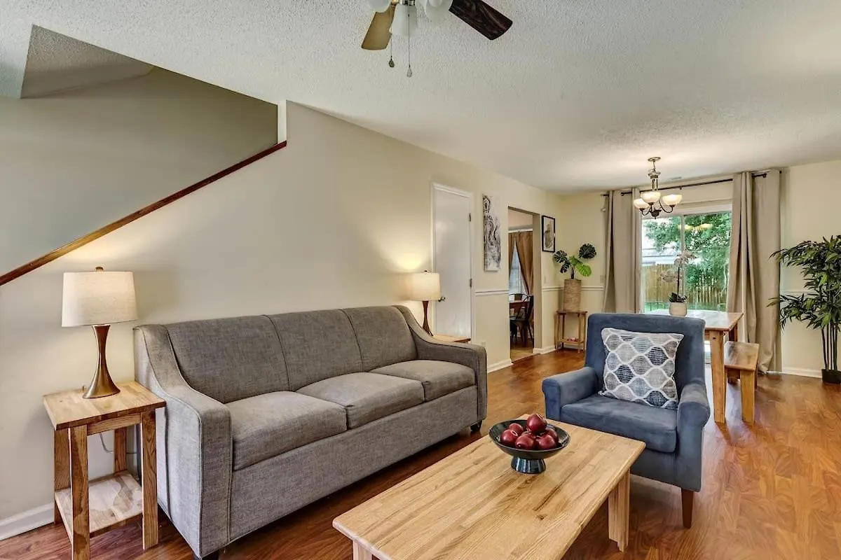 Fenced Yard Family Friendly Laurelwood *