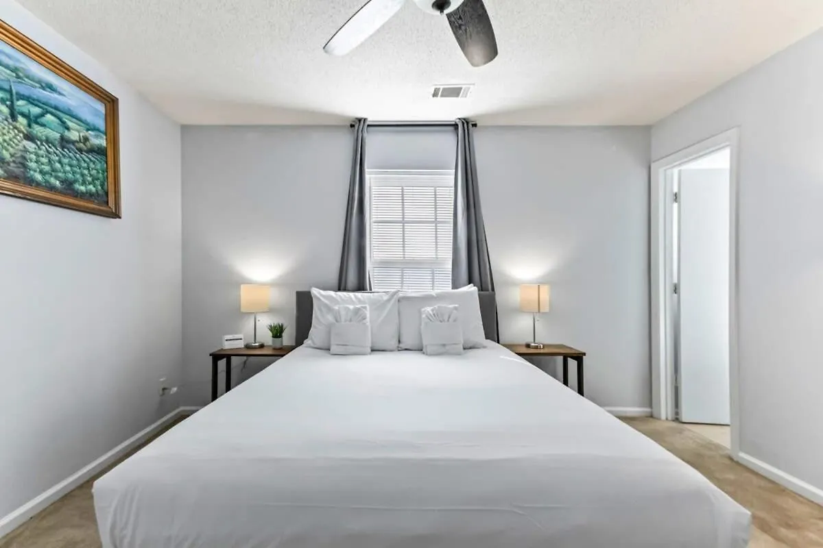 20 Mins To Dwtn & Airport- Sunny Soling Hideaway