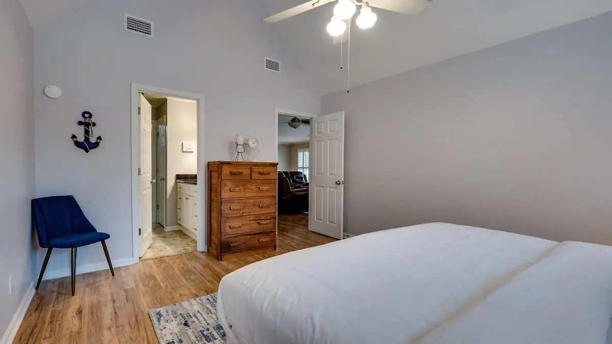 Holiday home Refresh At Rivermist! *