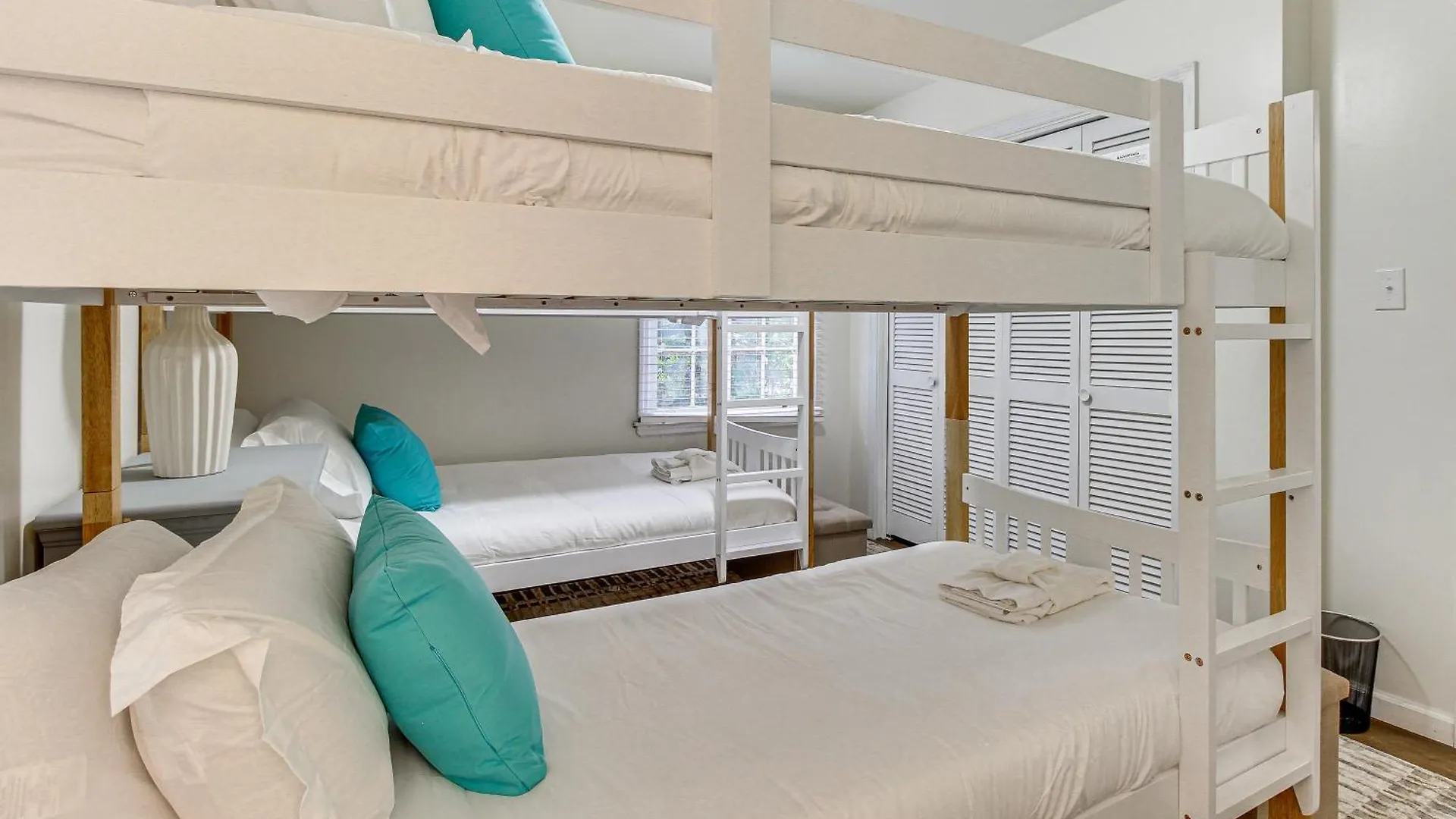 Holiday home Garden With Screened Porch Near Savannah! Savannah