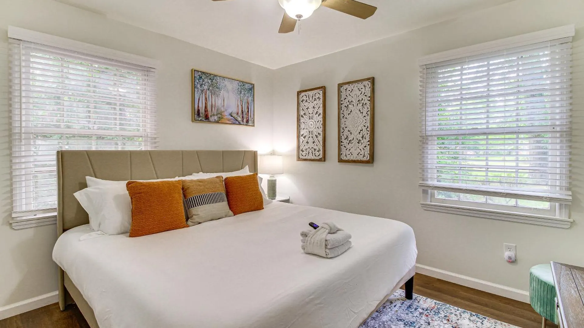 Holiday home Garden With Screened Porch Near Savannah! *