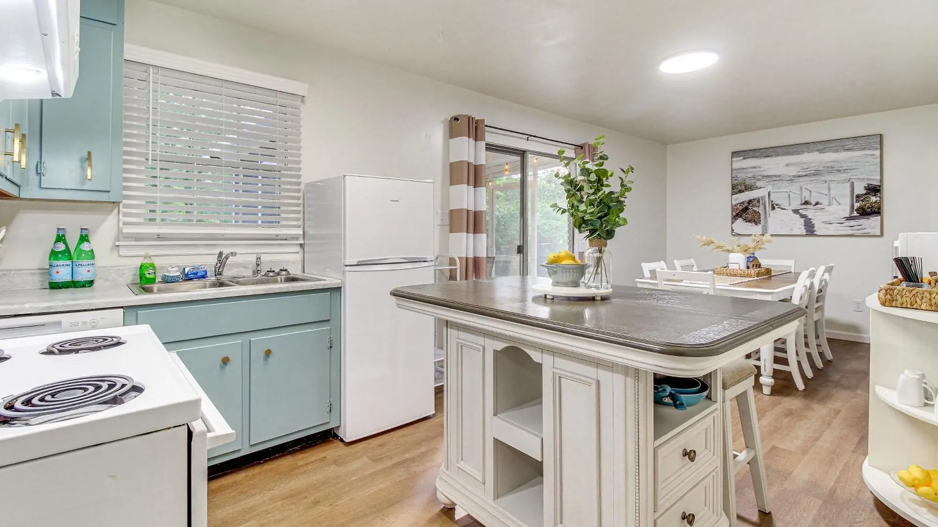 Garden With Screened Porch Near Savannah! *