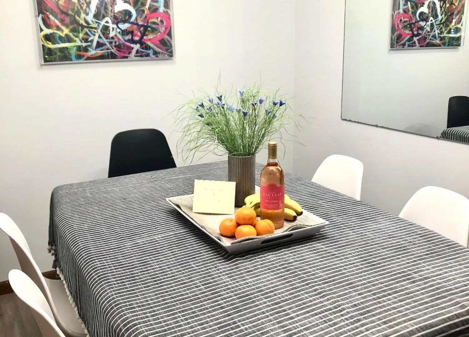 Posh 2 King Bed Townhouse Near Downtown And Tybee