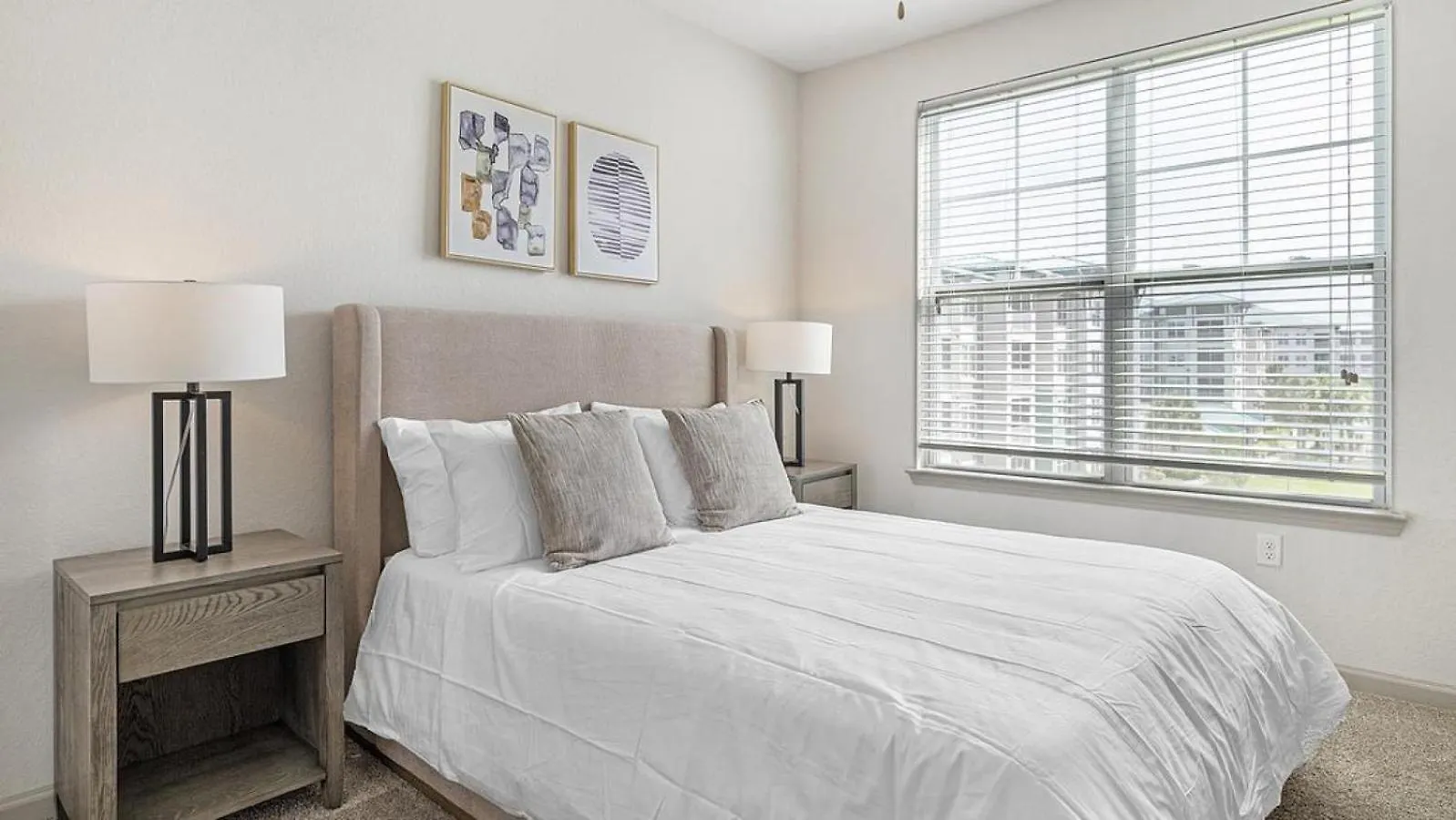 Landing At Latitude At Godley Station - 1 Bedroom In Apartment *