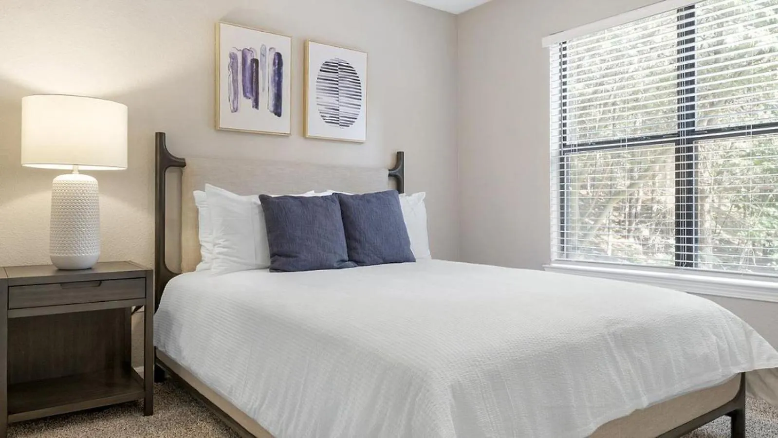 Landing At Latitude At Godley Station - 1 Bedroom In Apartment