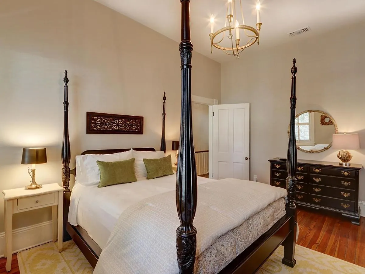 Holiday home Luxury On Lincoln Savannah