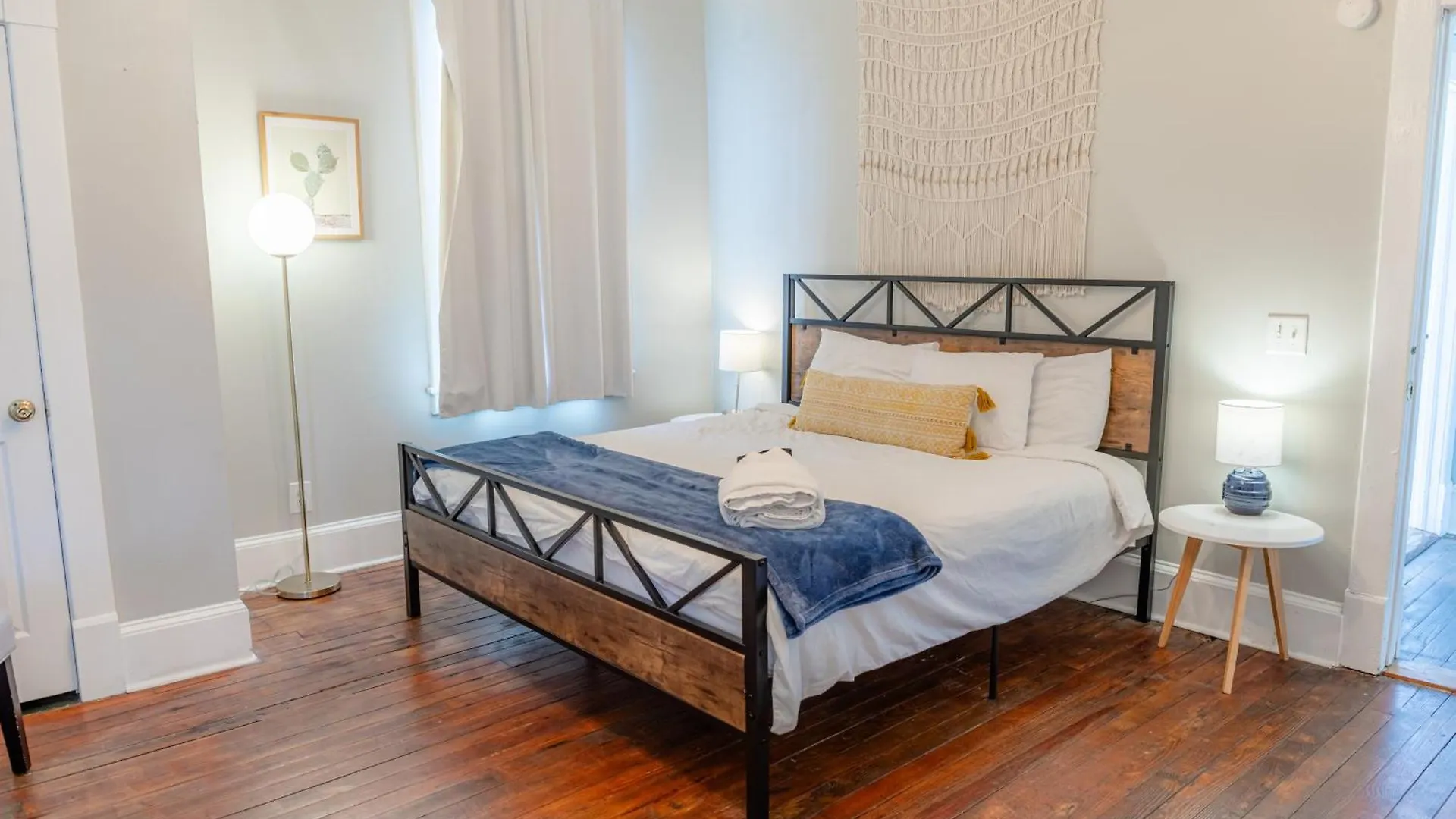 Apartment Charming In The Heart Of