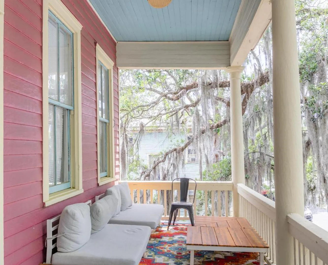 Charming In The Heart Of * Savannah