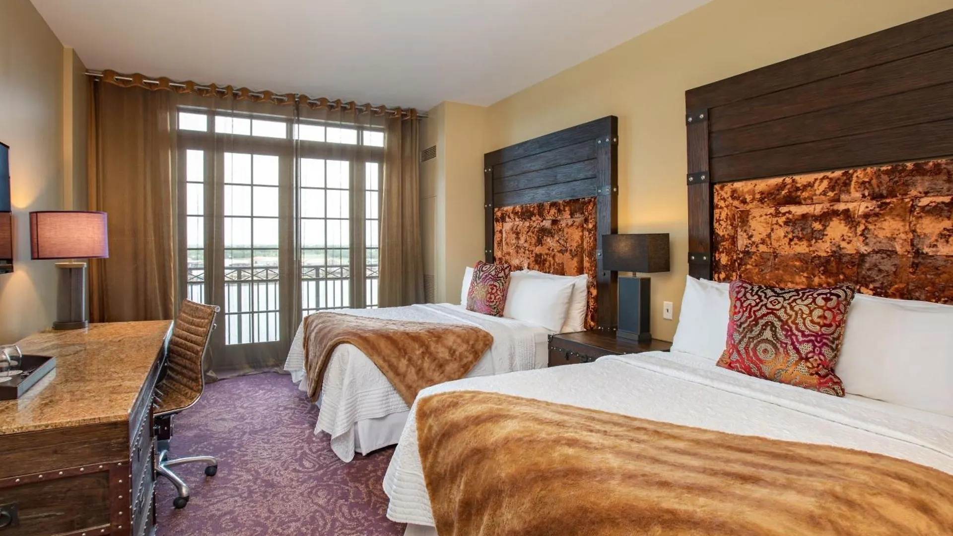 The Bohemian Riverfront, Autograph Collection Hotel