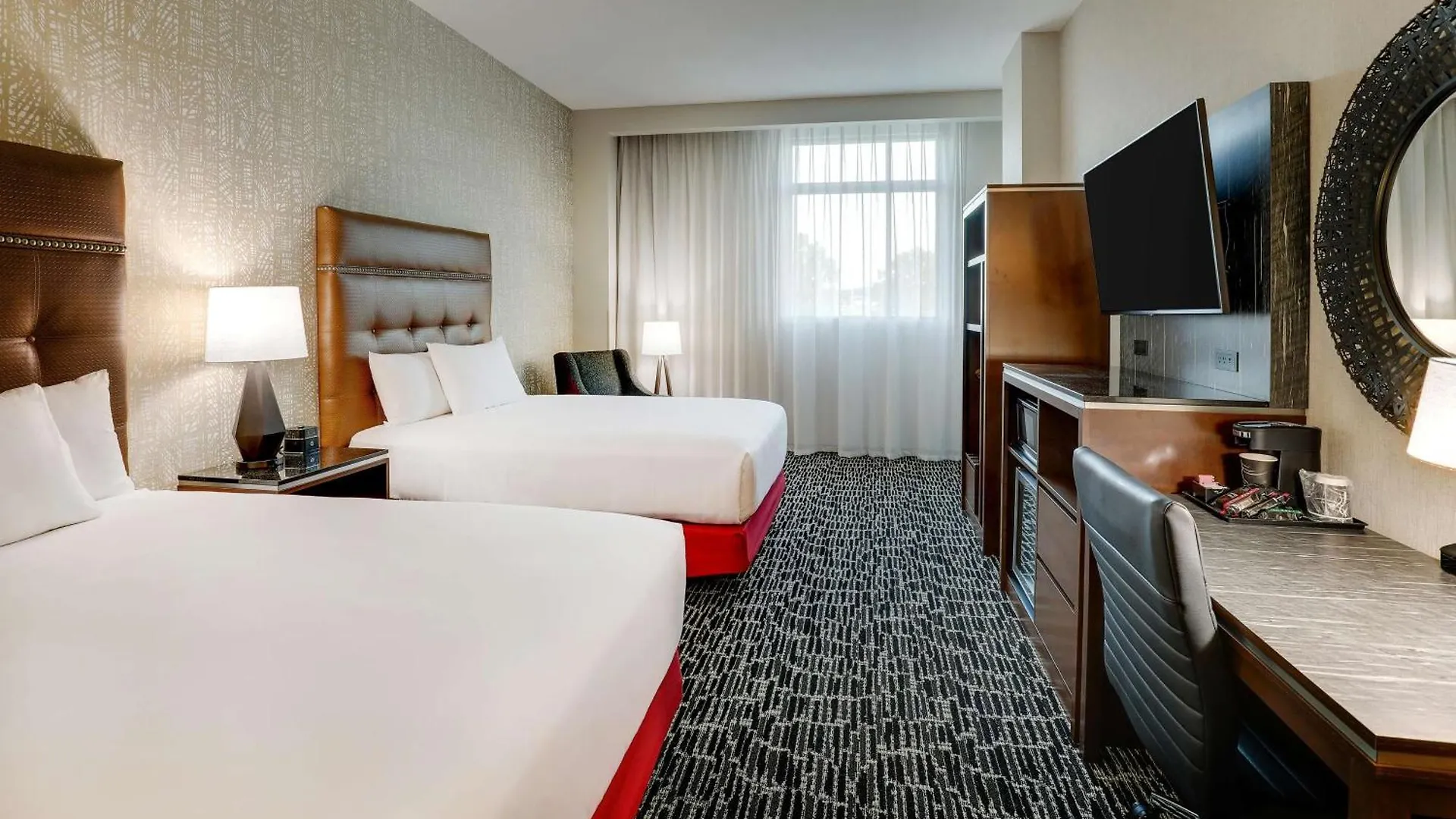 Drury Plaza Savannah Hotel 3*