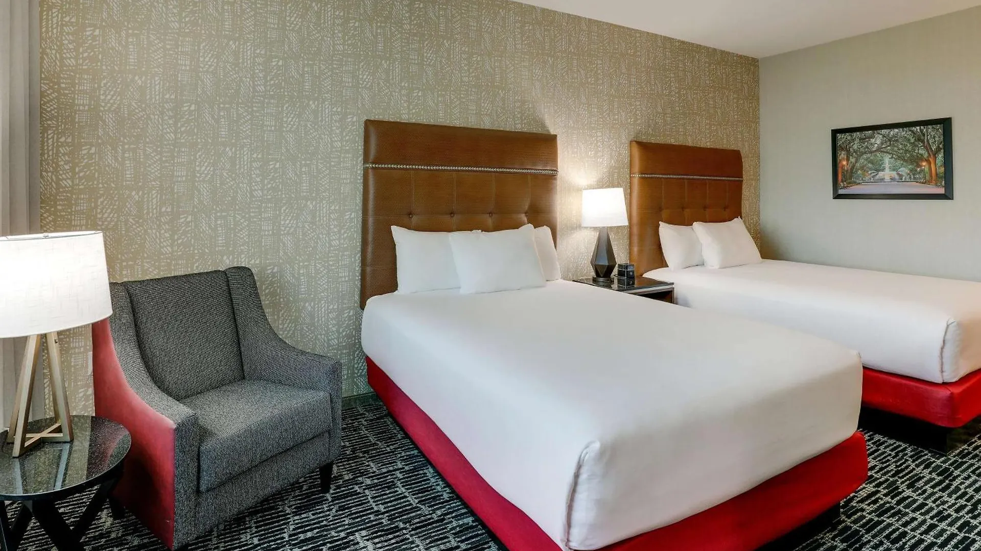 Drury Plaza Savannah Hotel 3*