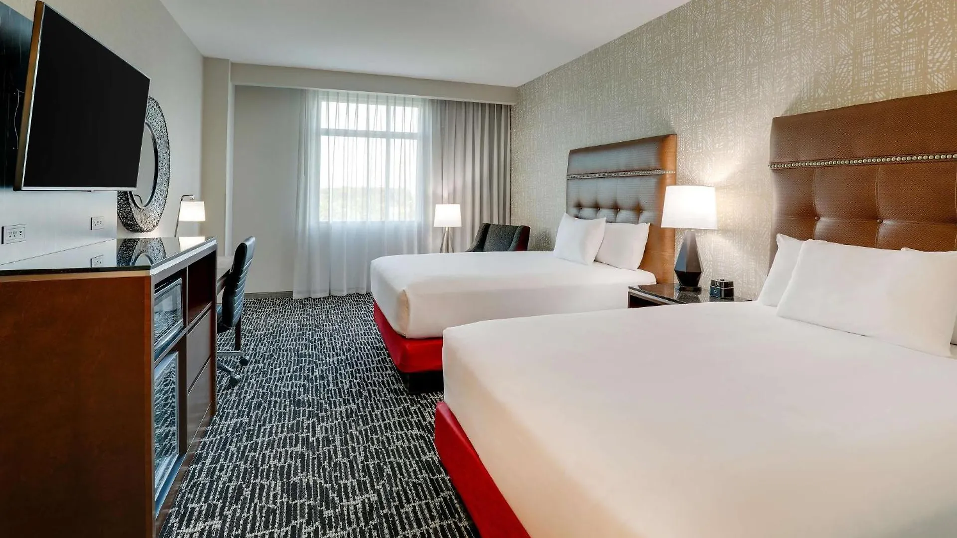 Drury Plaza Savannah 3*