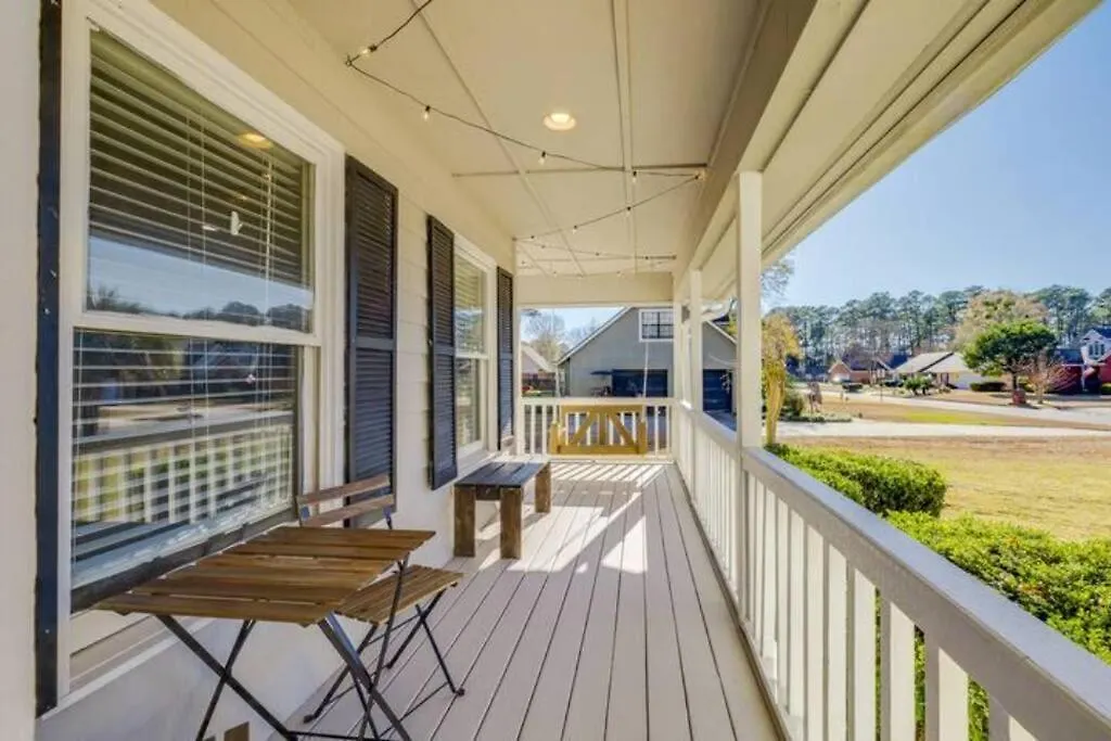Spacious House Near Airport - 5 Br Savannah