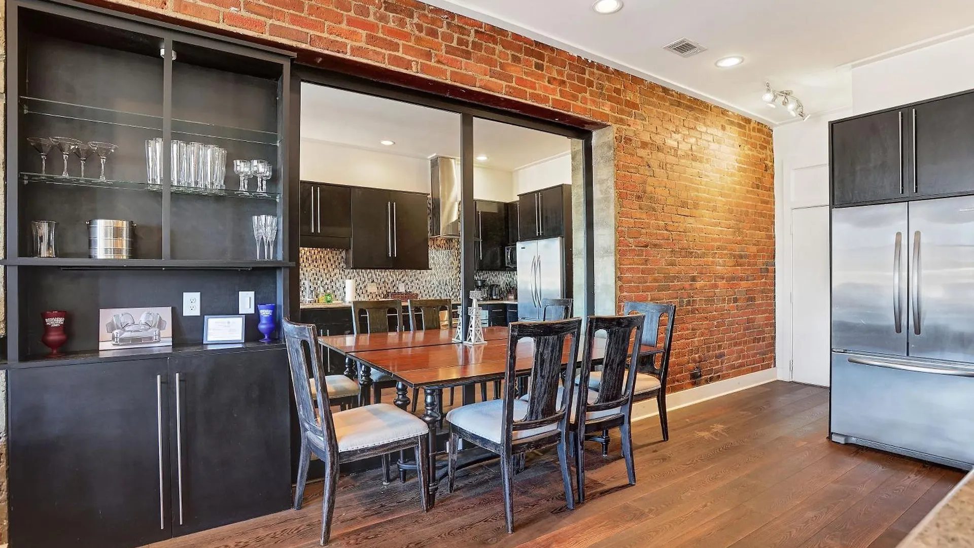 Apartment Corner View Broughton Penthouse With Free Reserved Parking *
