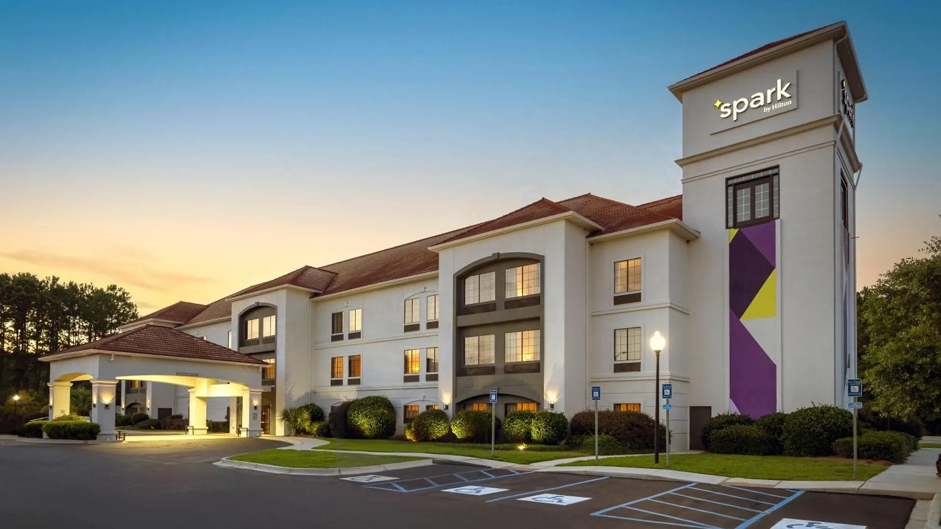 Spark By Hilton Airport 2* Savannah