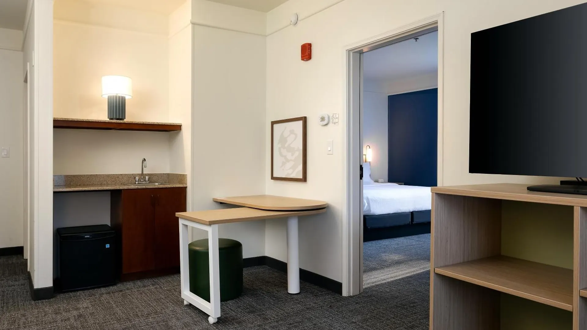 Hotel Spark By Hilton Airport