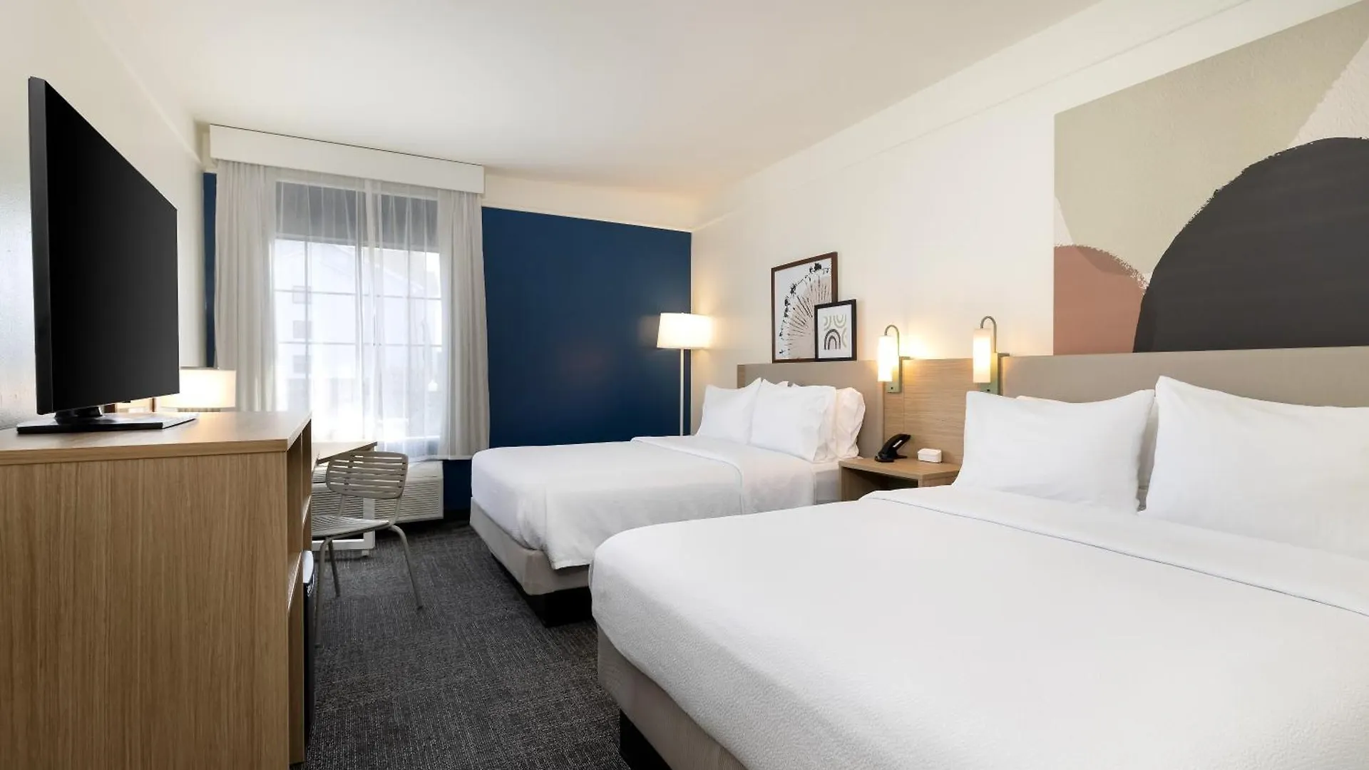 Hotel Spark By Hilton Airport
