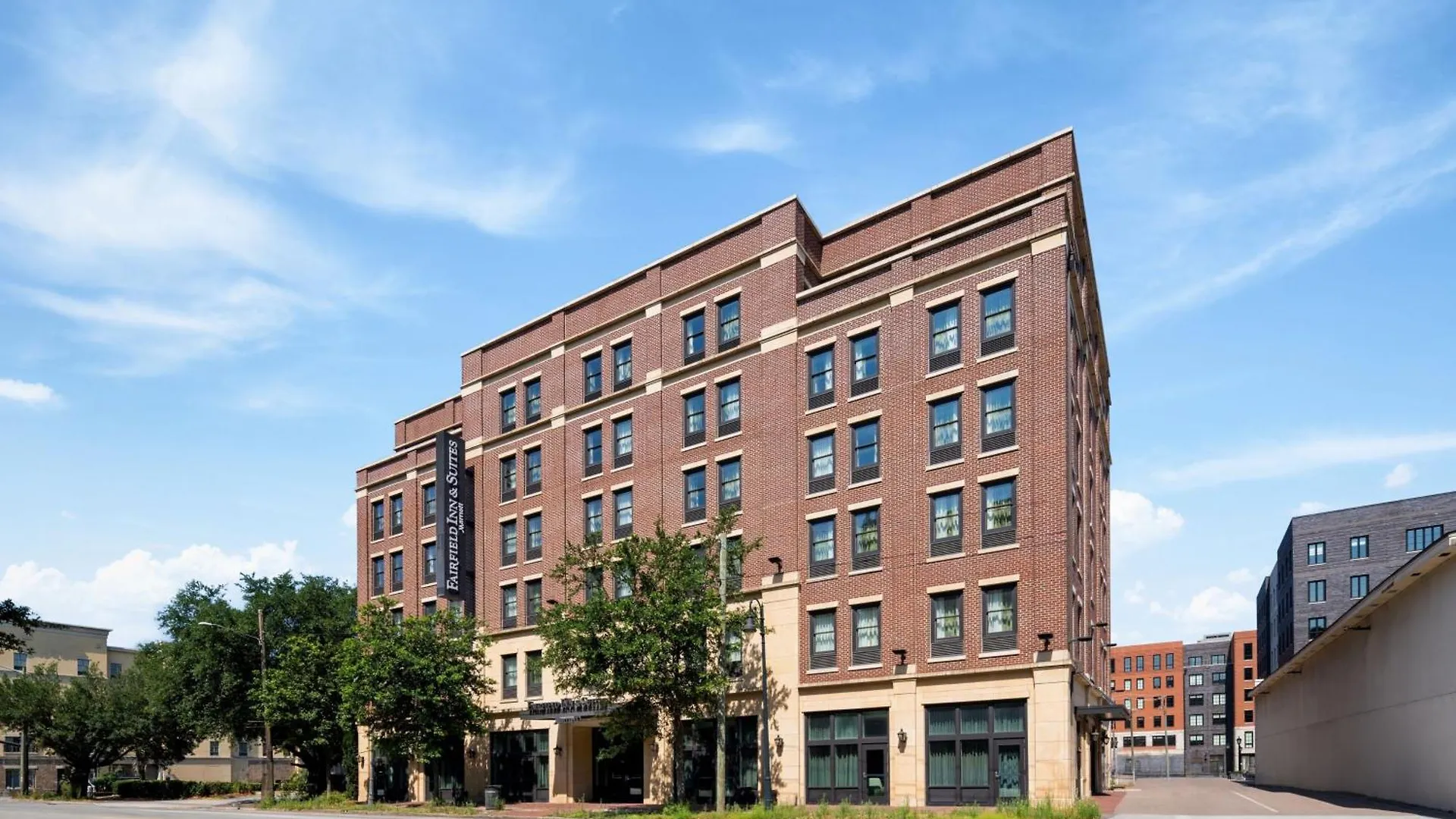 Fairfield & By Marriott Downtown Historic District Hotel 3*
