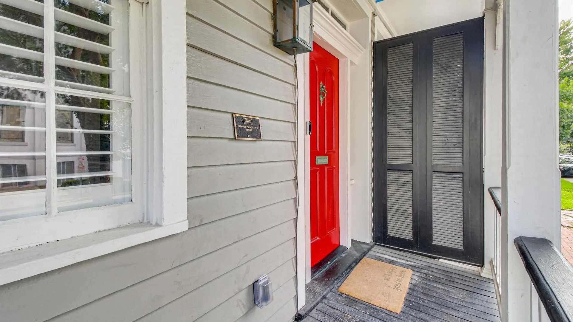 度假居 Historic Walkable Location!