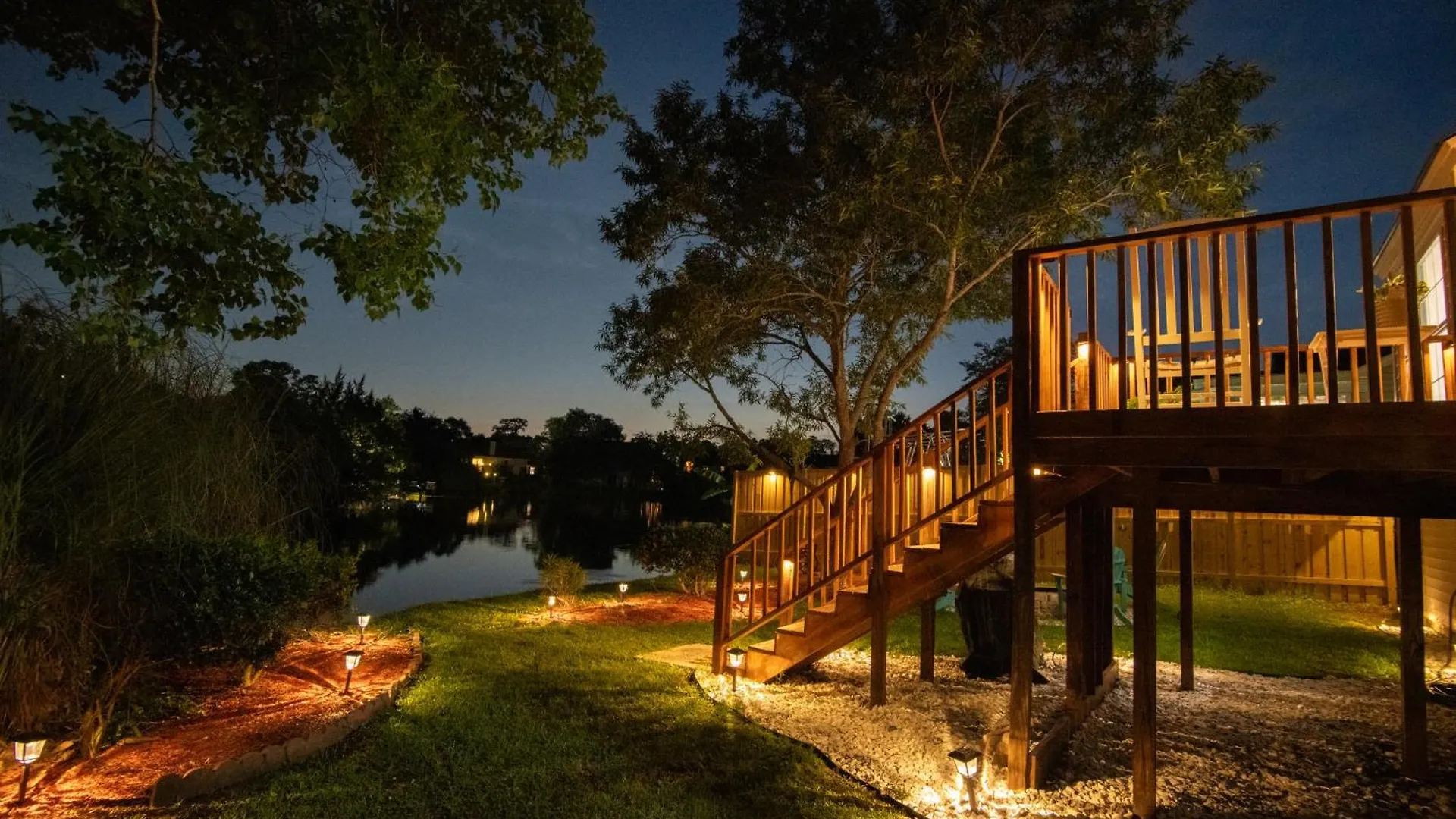 Holiday home Lakefront Retreat Near Tybee With King Bed And Free Parking *