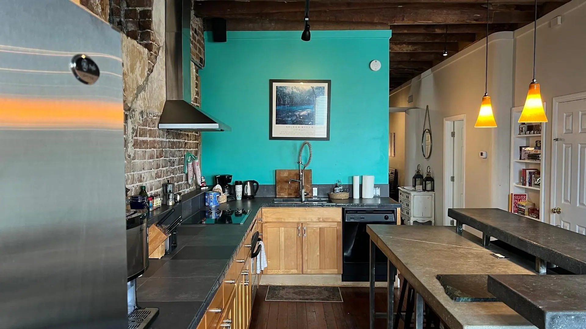 Penthouse On Broughton With Free Reserved Parking Apartment *