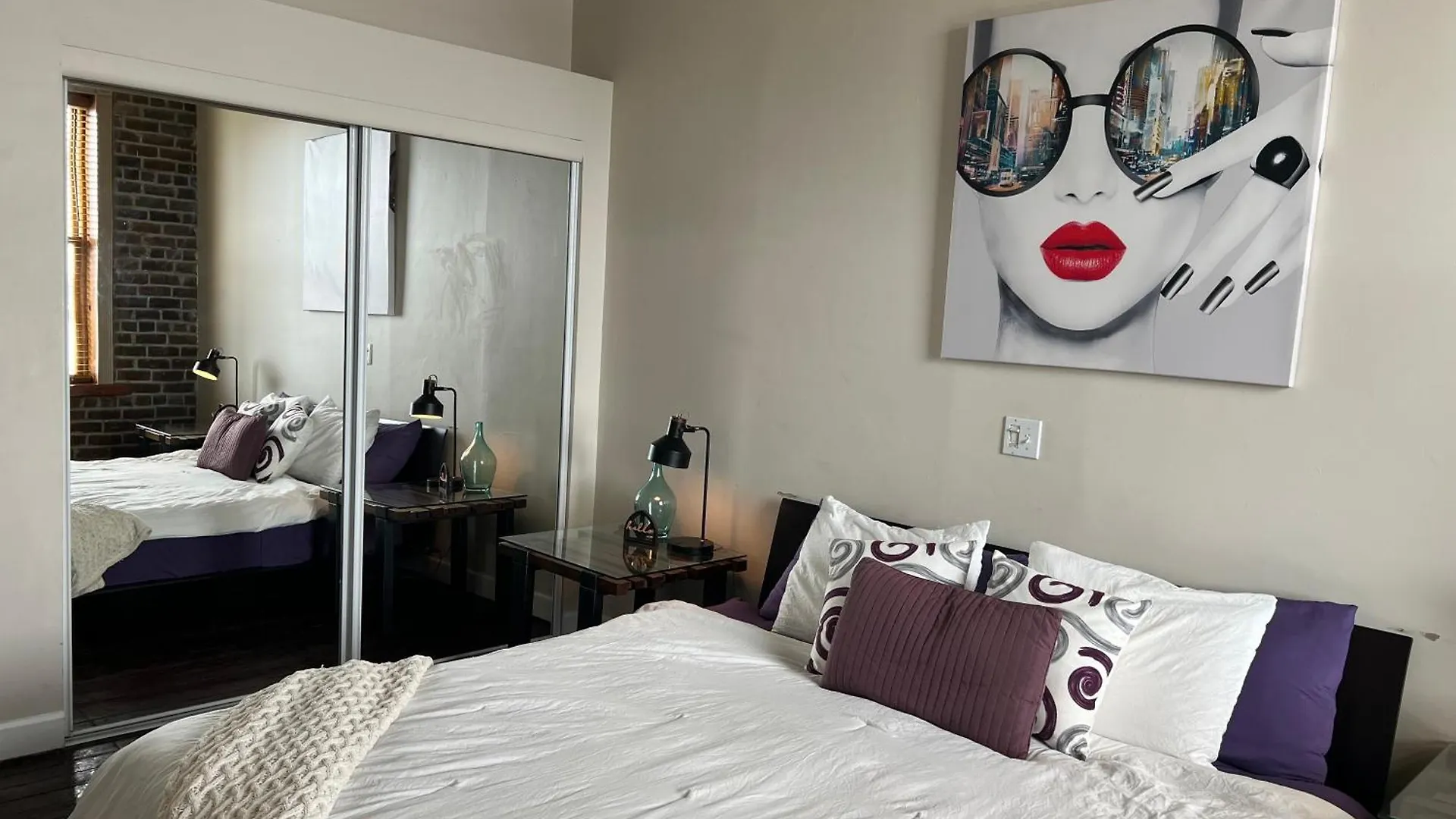 Penthouse On Broughton With Free Reserved Parking Apartment *