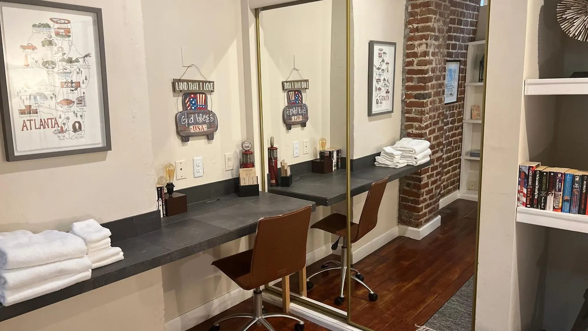 Penthouse On Broughton With Free Reserved Parking * Savannah