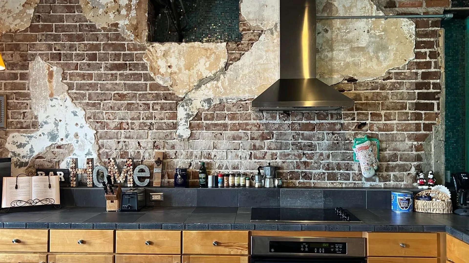 Penthouse On Broughton With Free Reserved Parking * Savannah