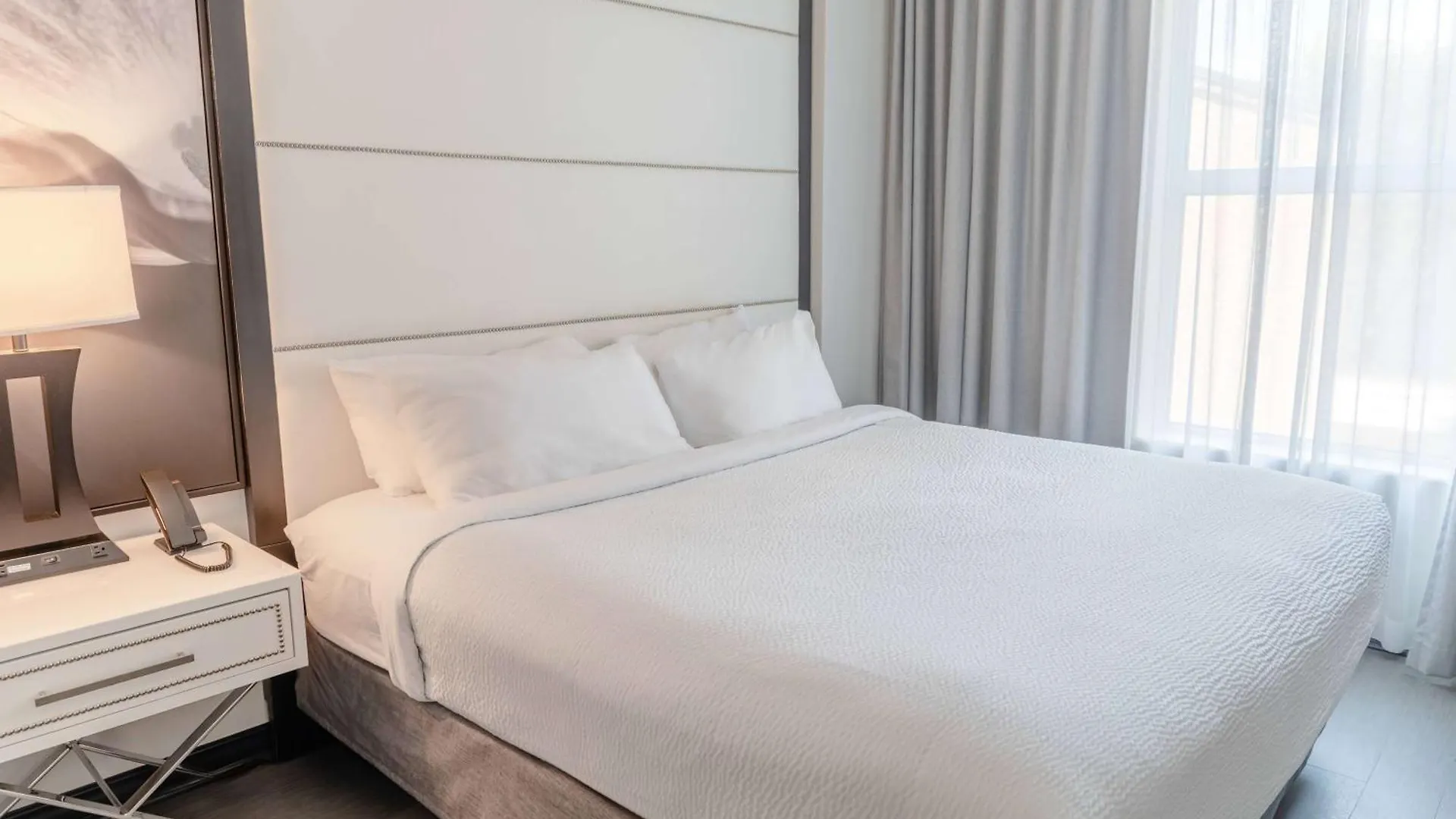 Hotel Tryp By Wyndham 4*