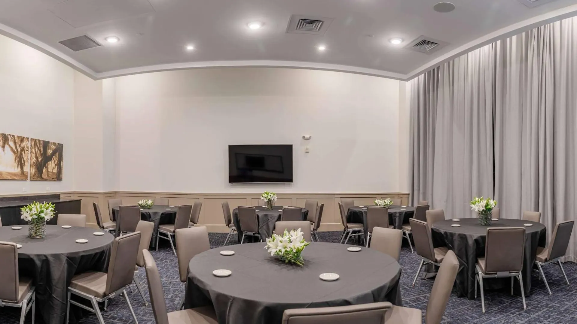Hotel Tryp By Wyndham Savannah