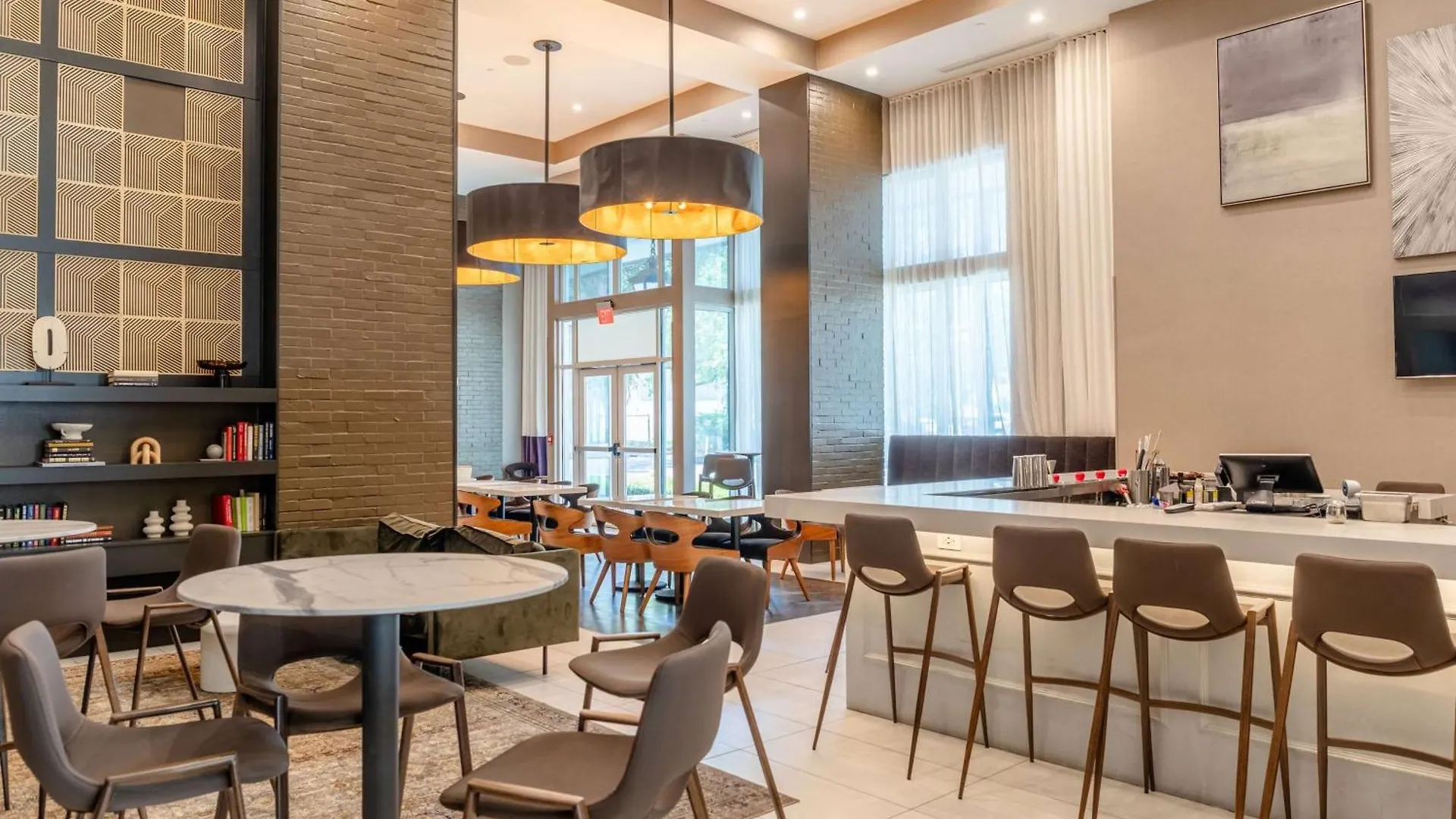 Tryp By Wyndham Hotel