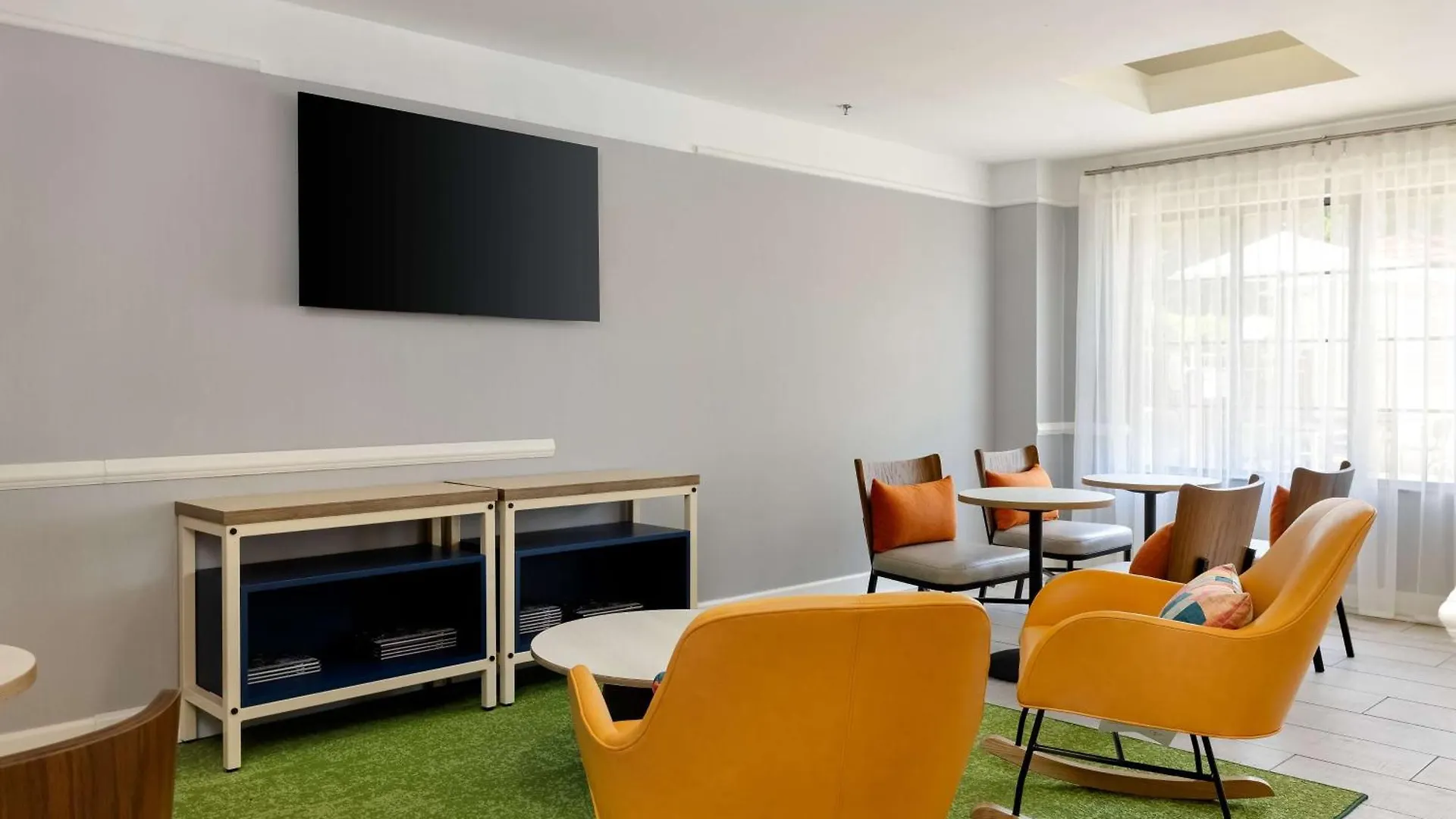 Spark By Hilton Airport Hotel Savannah