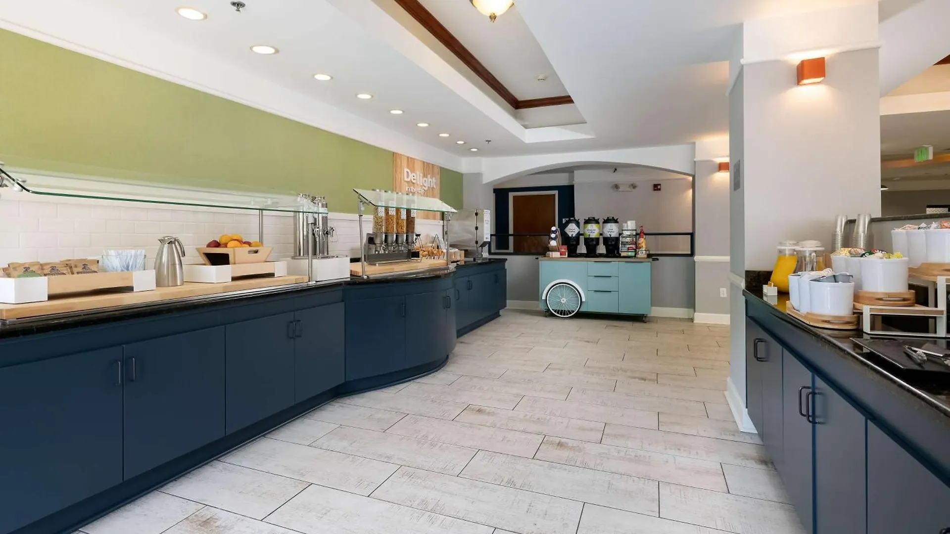 Hotel Spark By Hilton Airport Savannah