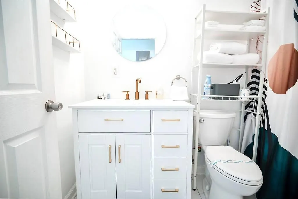 Apartment 2br Boho Chic Duplex, - Near Tybee Island! Savannah