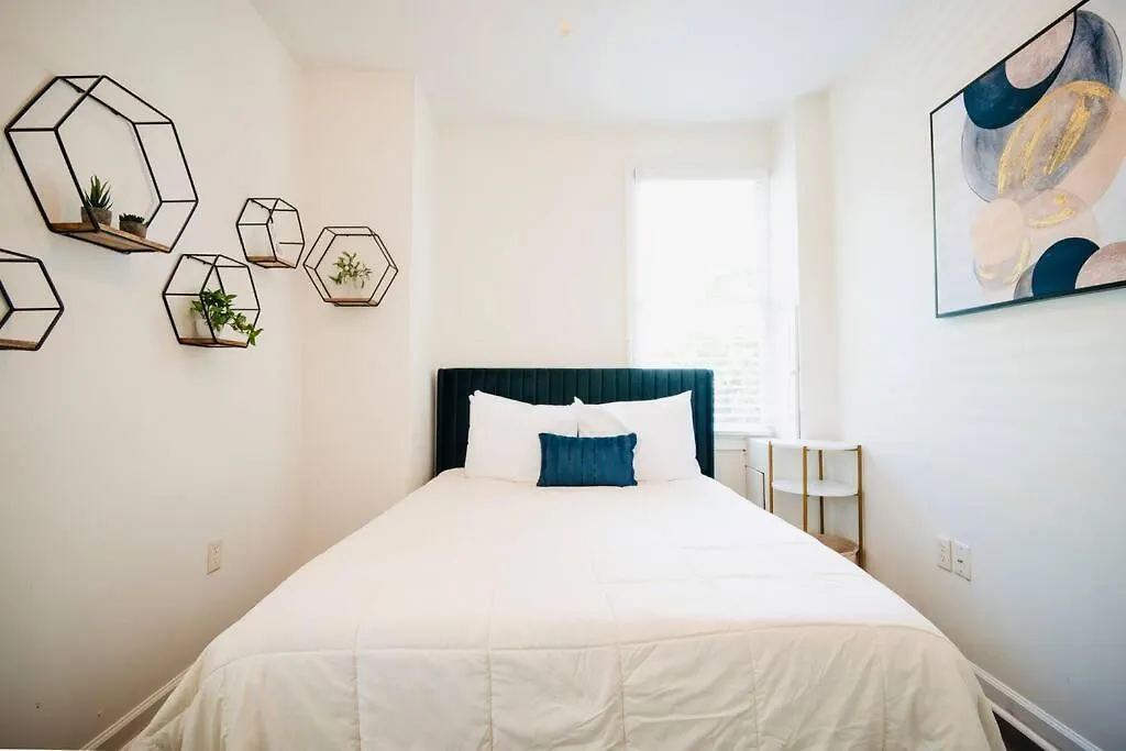 2br Chic Duplex - Firepit - Perfect For Travel Διαμέρισμα *