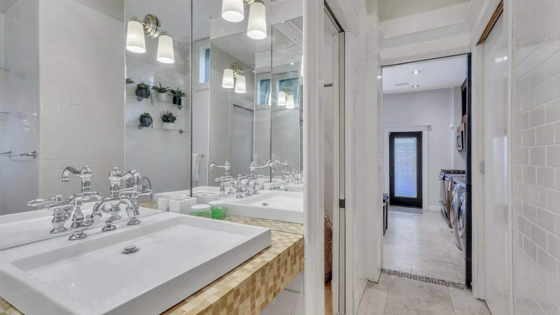The Lincoln Loft, Near Forsyth Park With Free Parking