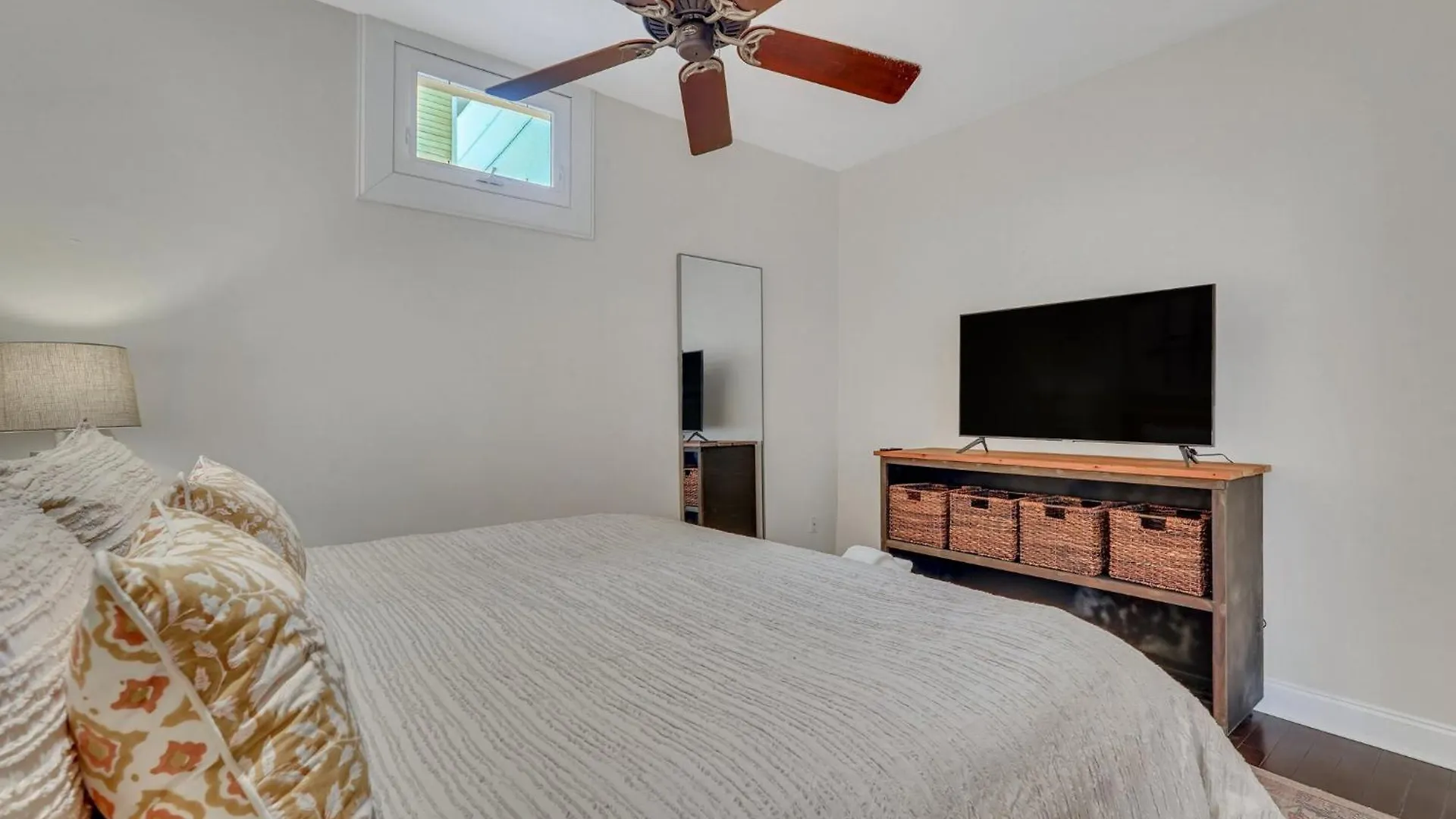 The Lincoln Loft, Near Forsyth Park With Free Parking * Savannah