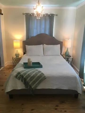Boho South Guest house Savannah