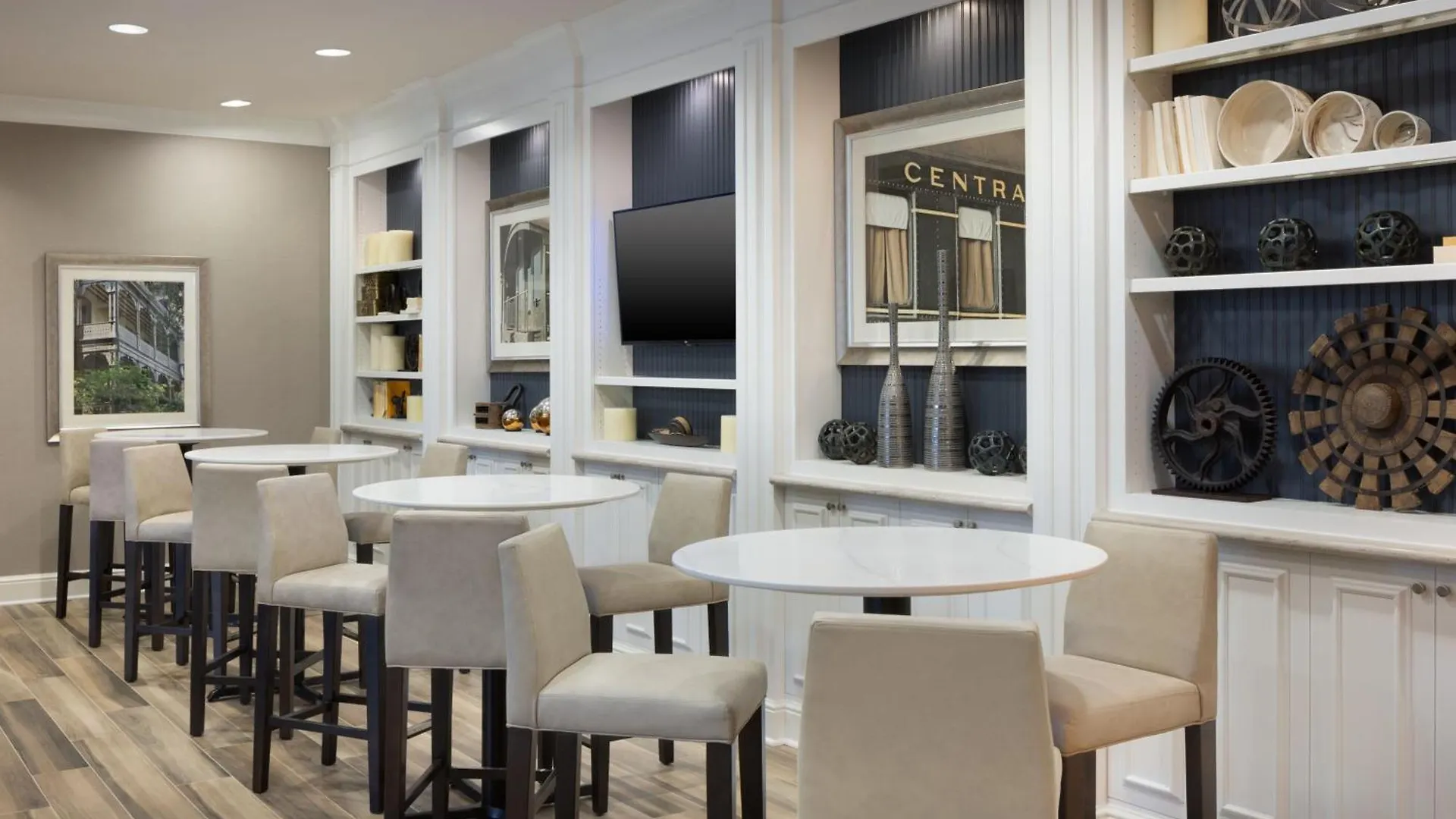 Downtown Historic District Hotel 3*
