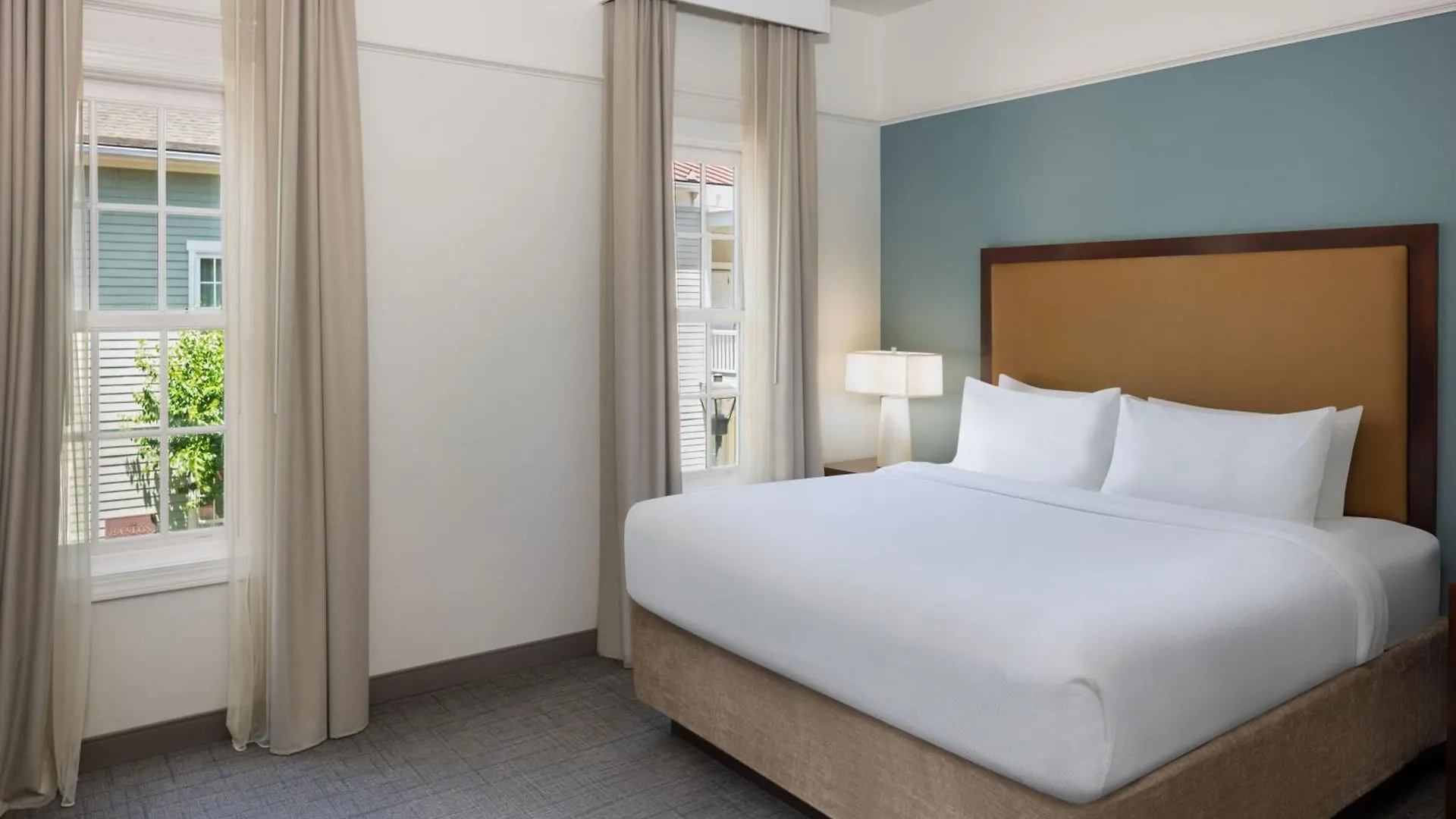 Hotel Downtown Historic District 3*