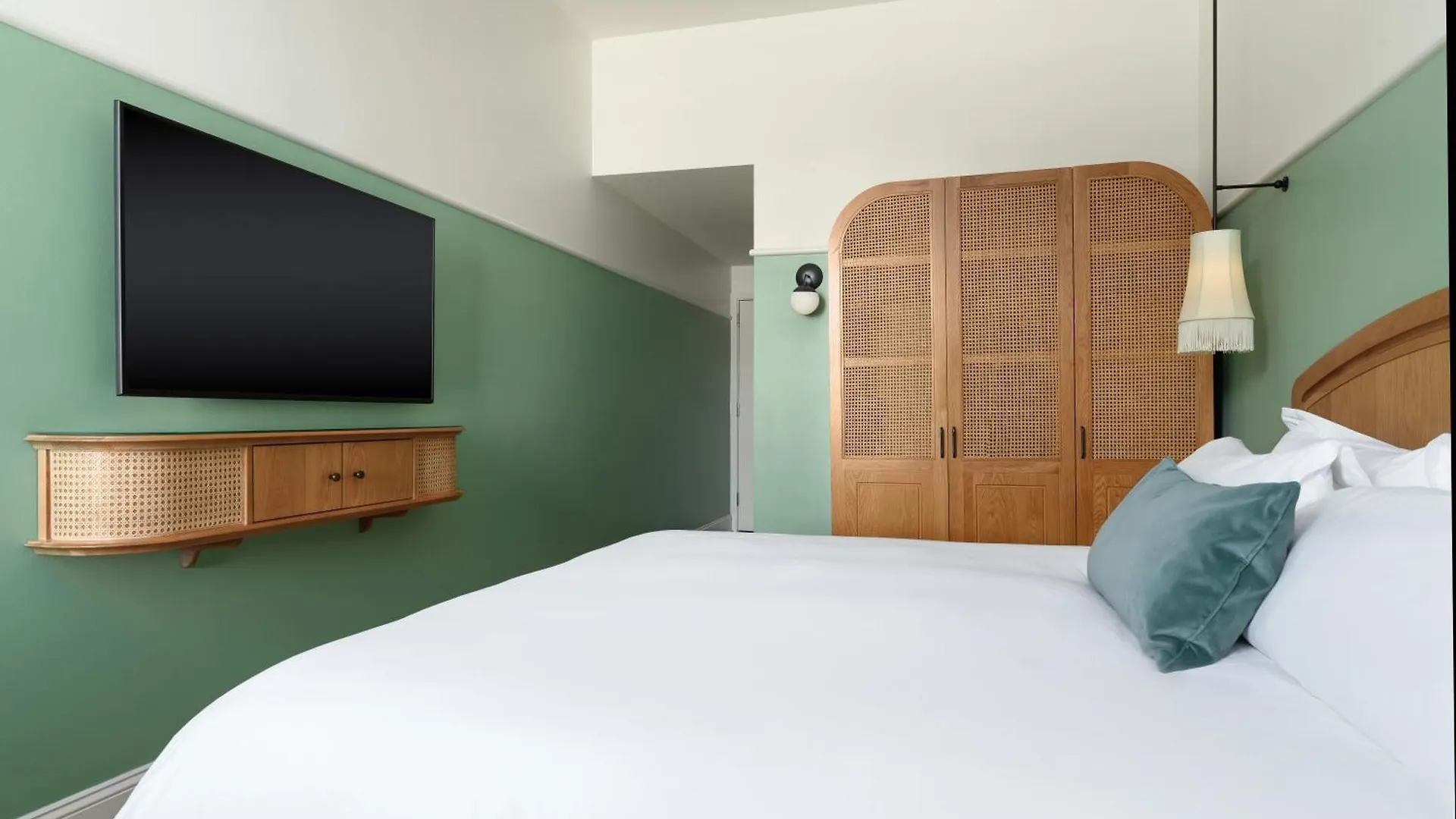 The Drayton Savannah, Curio Collection By Hilton 4* Savannah